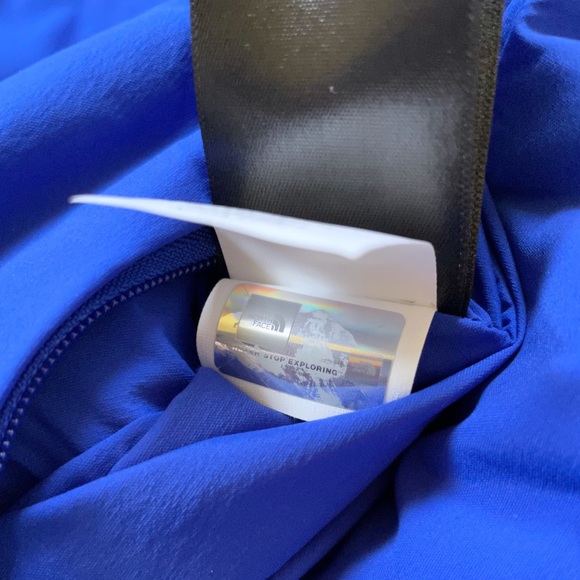 The North Face Women’s Ventrix Hoodie Jacket - Picture 5 of 5